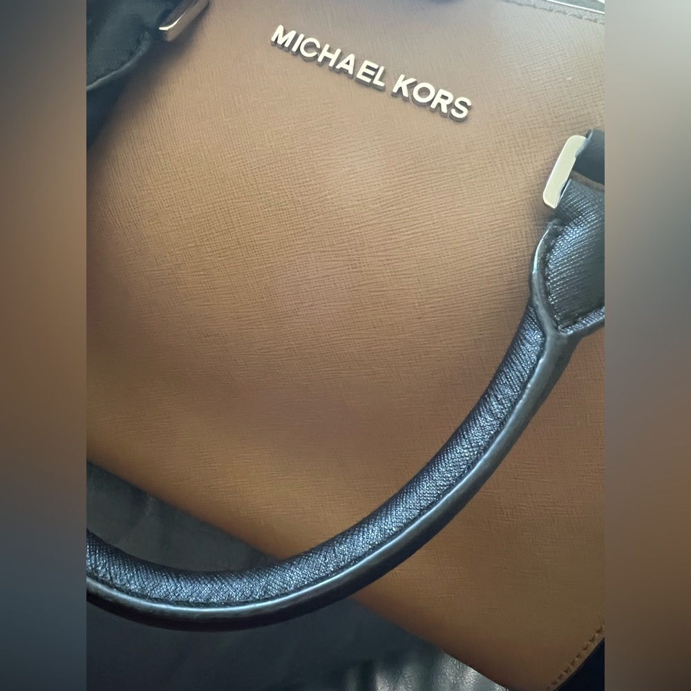 Michael Kors Brown and Black Women's Bag - Picture 3 of 7